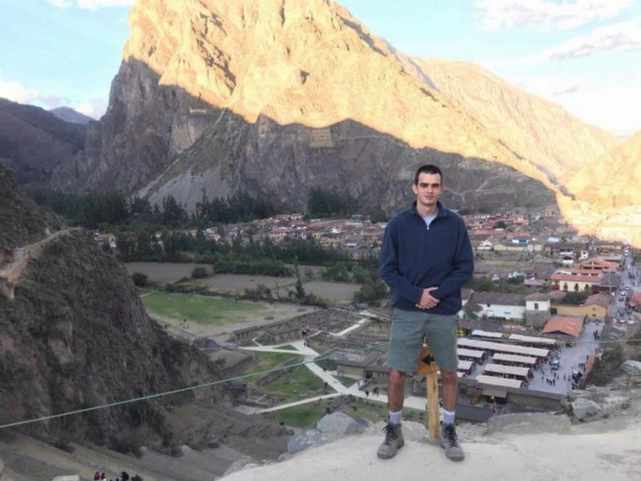 Παύλος Ξανθόπουλος: Είναι ο εγγονός του Νίκου Ξανθόπουλου, ο οποίος φημίζεται για την γοητεία του και κάνει περήφανο τον παππού του