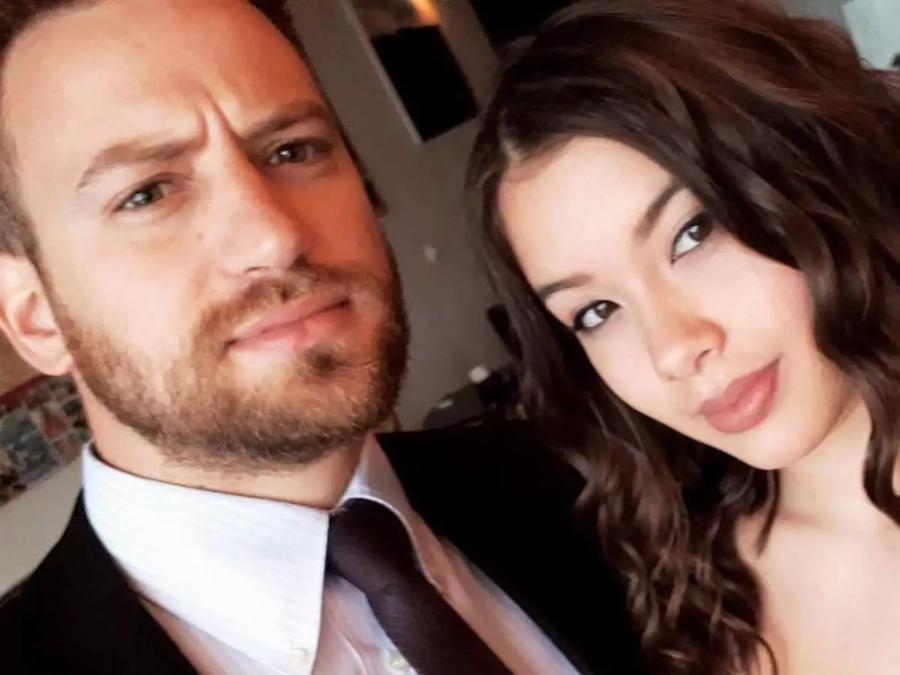 Απολογία Μπάμπη Αναγνωστόπουλου: «100 φορές την Κάρολαιν θα διάλεγα»