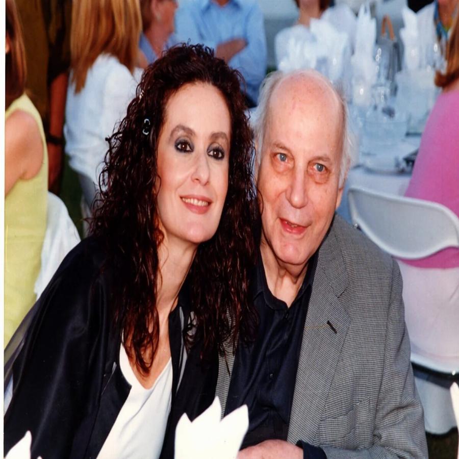 Κάτια Δανδουλάκη: Η σχέση με τον Δημήτρη Παπαμιχαήλ, η θεατρική αποτυχία, που της κόστισε 500.000€, η κατάθλιψη και η άτυχη εγκυμοσύνη