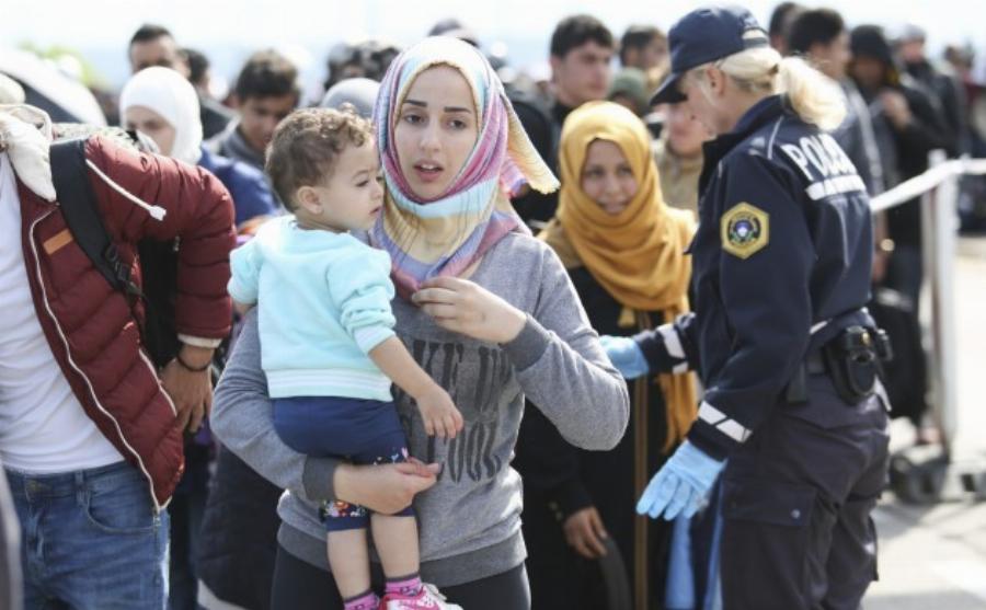 Δανία σε μετανάστες: «Δουλέψτε 37 ώρες την εβδομάδα για να πάρετε επιδόματα»