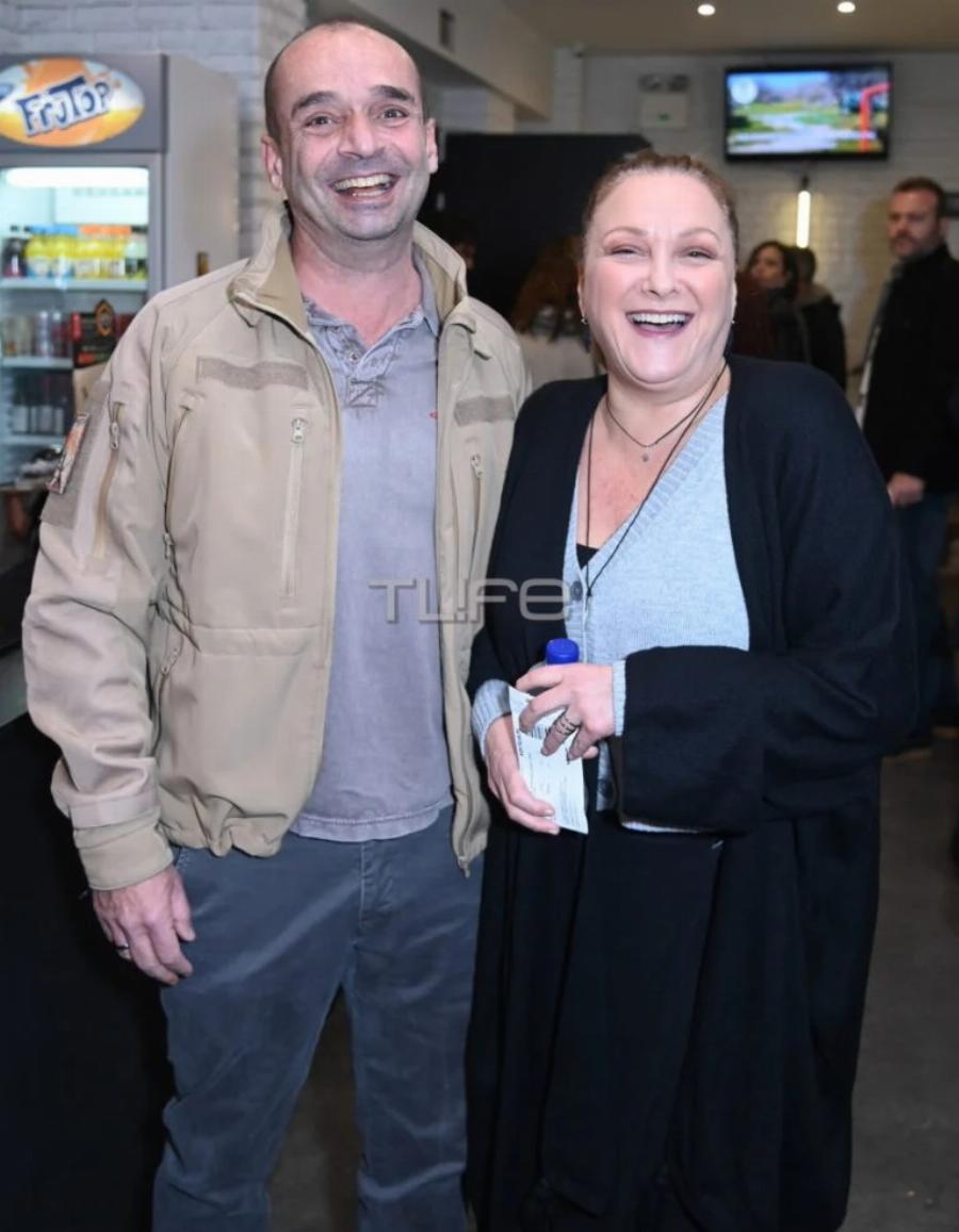 Ρένια Λουϊζίδου – Θάνος Κωνσταντάκης: Τα 20 χρόνια γάμου, ο γιος τους, τα λόγια αγάπης και η σπάνια δημόσια εμφάνιση του ζευγαριού