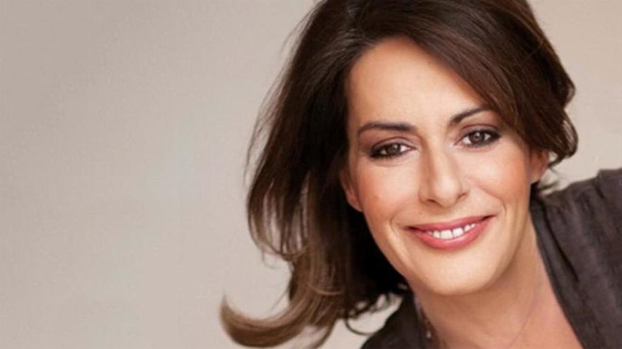 Το αξέχαστο κείμενο της Ρίκας Βαγιάνη για τις μαμάδες της εξωσωματικής και τη δεύτερη Κυριακή του Μάη