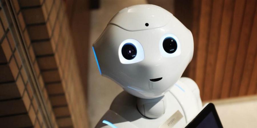 Ερώτημα: Θα δανείζατε το πρόσωπο και τη φωνή σας σε ρομπότ για 175.000 ευρώ;