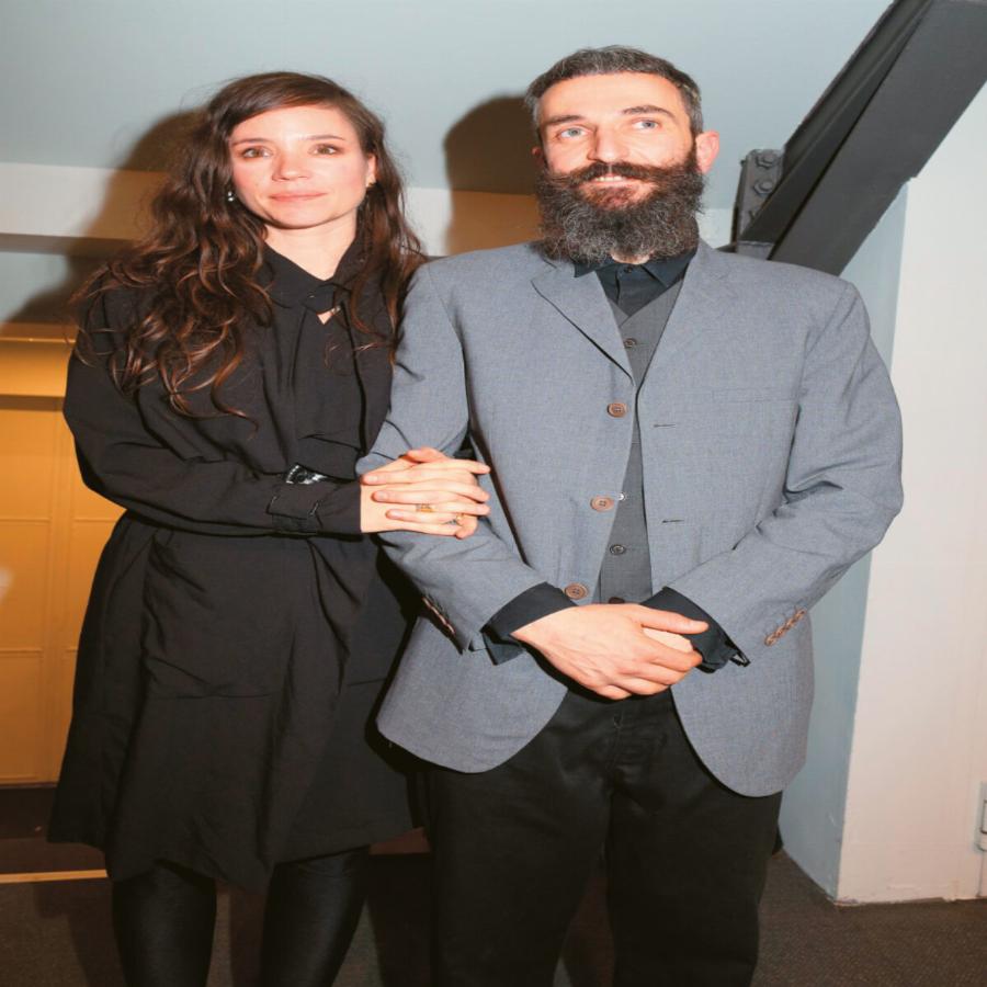 Άρης Σερβετάλης: Ο θρυλικός «Λάζαρος», η απομάκρυνση από τη δημοσιότητα, ο έρωτας, ο μυστικός γάμος και η περίοδος που έπιασε πάτο