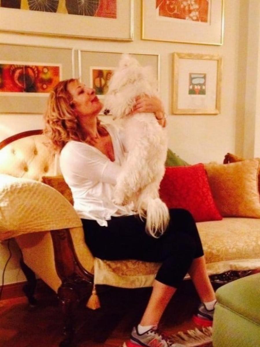 Σμαράγδα Διαμαντίδου: Η «Σμαράγδα» του «Εμείς κι εμείς», η μεγάλη επιτυχία, η απόσυρση από την υποκριτική και η σημερινή εμφάνιση