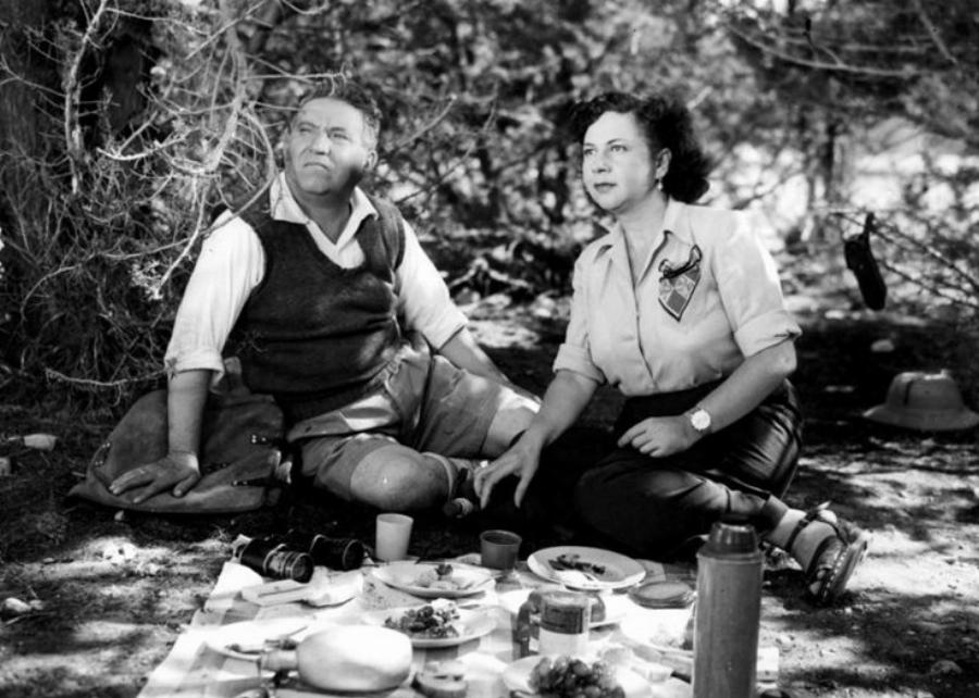 Σμαρώ Στεφανίδου: Η πολυμελής οικογένεια, ο γάμος σε νεαρή ηλικία, ο θάνατος του Λογοθετίδη που την τσάκισε και η επιθυμία να πεθάνει