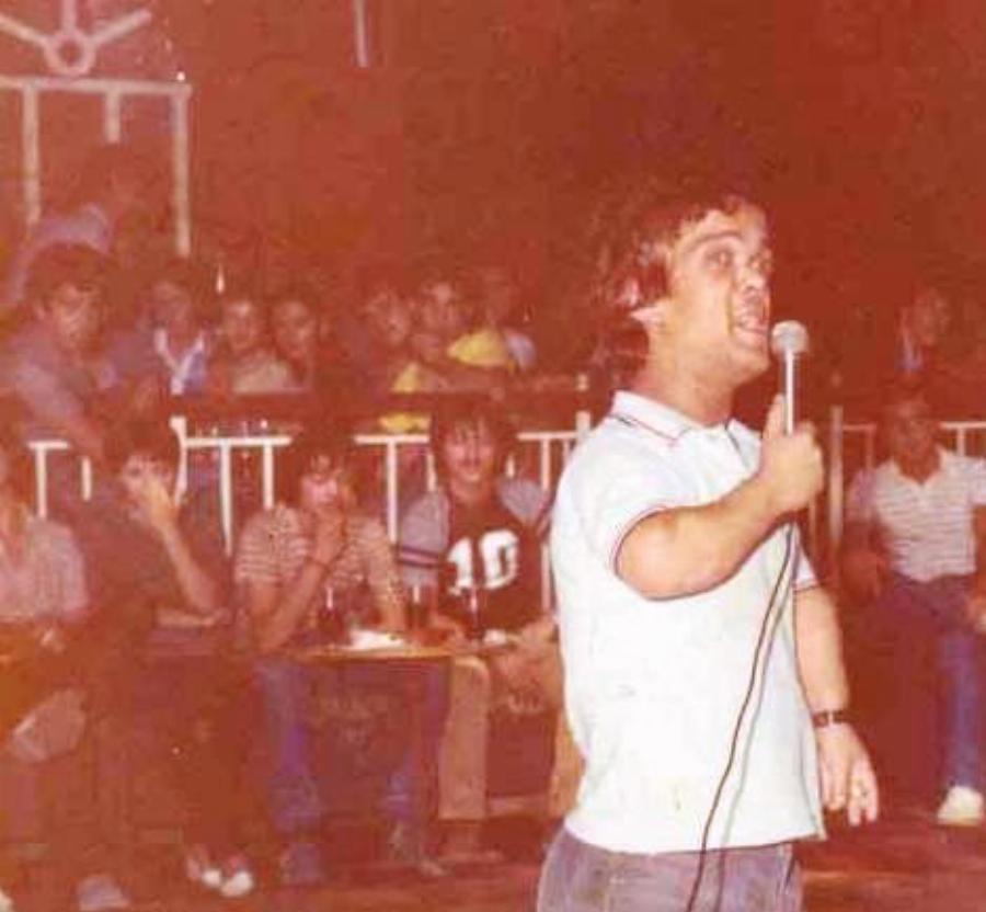 Τάκης Χάλας: Ο διάσημος νάνος της βιντεοκασέτας, η αναπηρία λόγω νανισμού, η απόρριψη σύνταξης και το μοναχικό τέλος