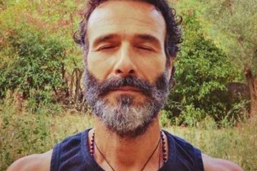 Θανάσης Ευθυμιάδης: Η τεράστια επιτυχία στο «Ντόλτσε Βίτα», η λατρεία στη μαμά, ο θάνατος του πατέρα του, που τον τσάκισε και η νέα ζωή