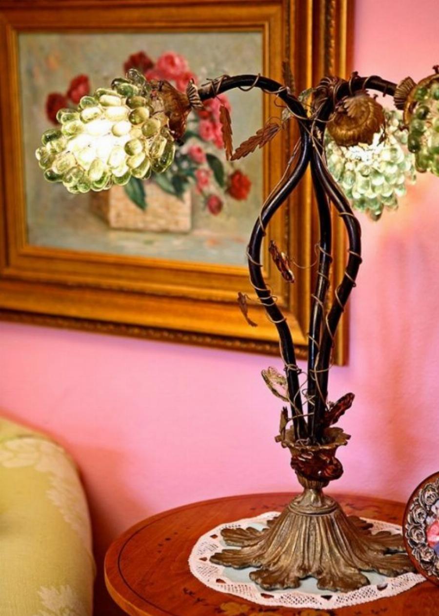 «Μικρό σπίτι στο λιβάδι»: Το απίθανο σπίτι που είναι κρυμμένο στην Αθήνα και το εσωτερικό του θυμίζει παραμύθι