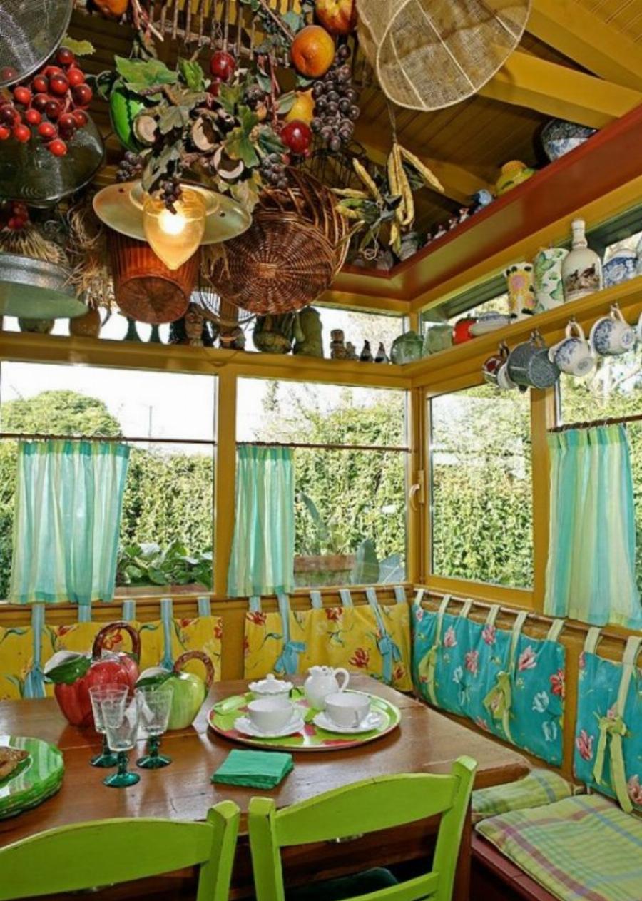 «Μικρό σπίτι στο λιβάδι»: Το απίθανο σπίτι που είναι κρυμμένο στην Αθήνα και το εσωτερικό του θυμίζει παραμύθι