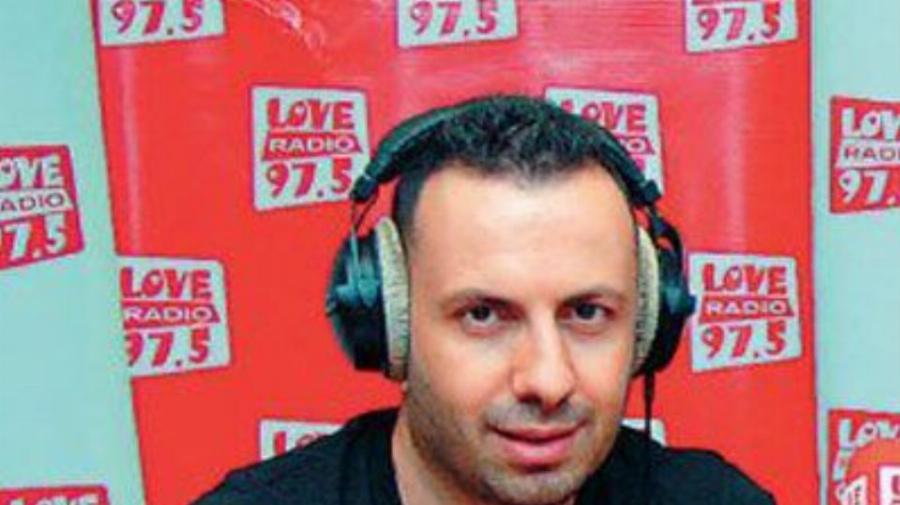 Τάσος Τρύφωνος: Τα παιδικά χρόνια, το μεγάλο του όνειρο, ο Αδύναμος Κρίκος και η αποκάλυψη για την προσωπική του ζωή