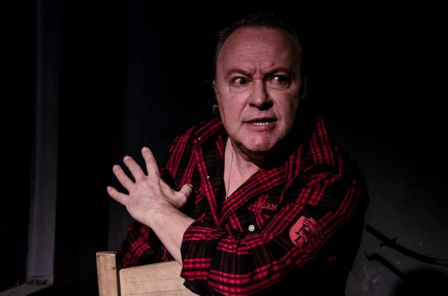 Γιώργος Πετρόχειλος: Τα 37 χρόνια γάμου, τα οικονομικά ζητήματα, το σπουδαίο φιλοζωικό έργο και η στήριξη στη Χρυσή Αυγή που δίχασε