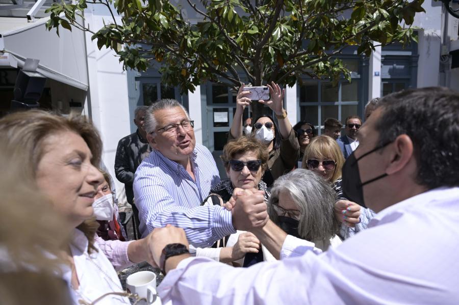 Αποθέωσαν τον Αλέξη Τσίπρα στην Ηλεία: «Είσαι η τελευταία ελπίδα μας»