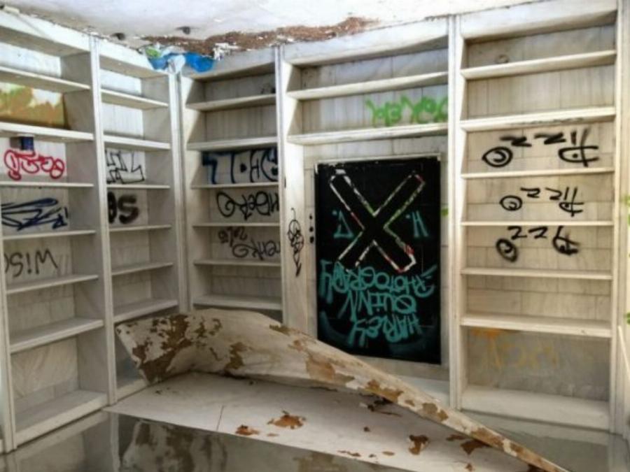 Βίλα Αλέξανδρου Ιόλα: Τα έργα αμύθητης αξίας, οι δηλώσεις που τον διέλυσαν, το παλάτι που βούλιαξε μαζί με τον ίδιο και η άθλια εικόνα του σήμερα