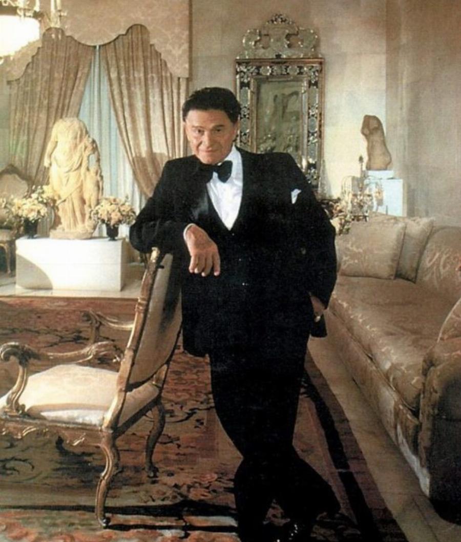 Βίλα Αλέξανδρου Ιόλα: Τα έργα αμύθητης αξίας, οι δηλώσεις που τον διέλυσαν, το παλάτι που βούλιαξε μαζί με τον ίδιο και η άθλια εικόνα του σήμερα