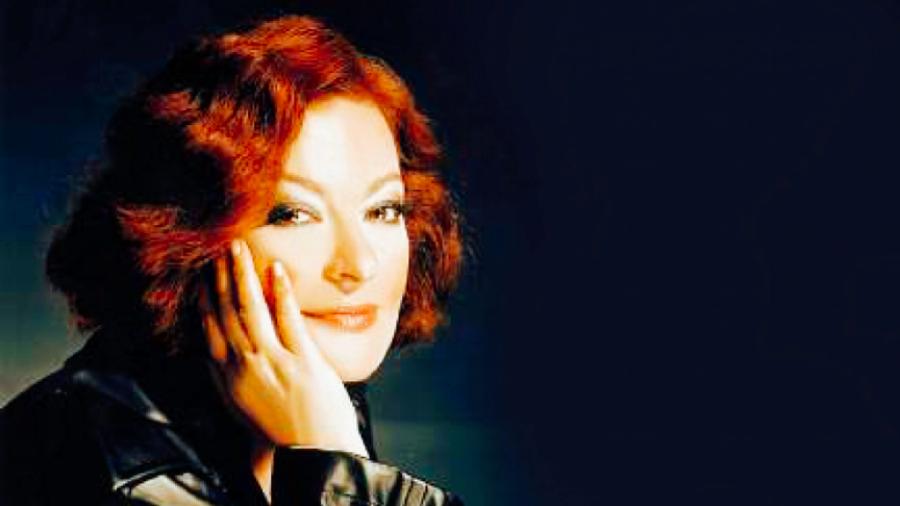 Τάνια Τσανακλίδου: Το πρόβλημα υγείας που την έκανε να αναθεωρήσει, η σχέση για την οποία ντράπηκε και οι μεγάλες επιτυχίες