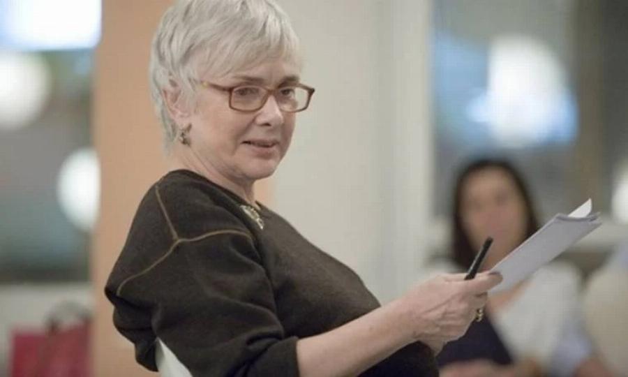 Ξένια Καλογεροπούλου: Ο Φέρτης που την άφησε για άλλη, οι αποβολές και ο λόγος που πρέπει να ζει στο σκοτάδι