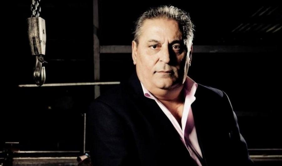 Διάσημοι Έλληνες τραγουδιστές με τσιγγάνικες ρίζες: 16 περιπτώσεις που δεν ντράπηκαν ποτέ για την καταγωγή τους