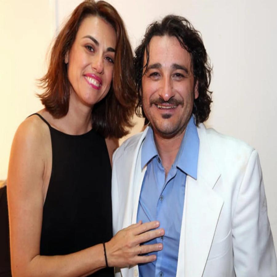 Βασίλης Χαραλαμπόπουλος: Ο μυστικός γάμος στη Βενετία, το τροχαίο που παραλίγο να του κοστίσει  τη ζωή και πένθος που τον τσάκισε