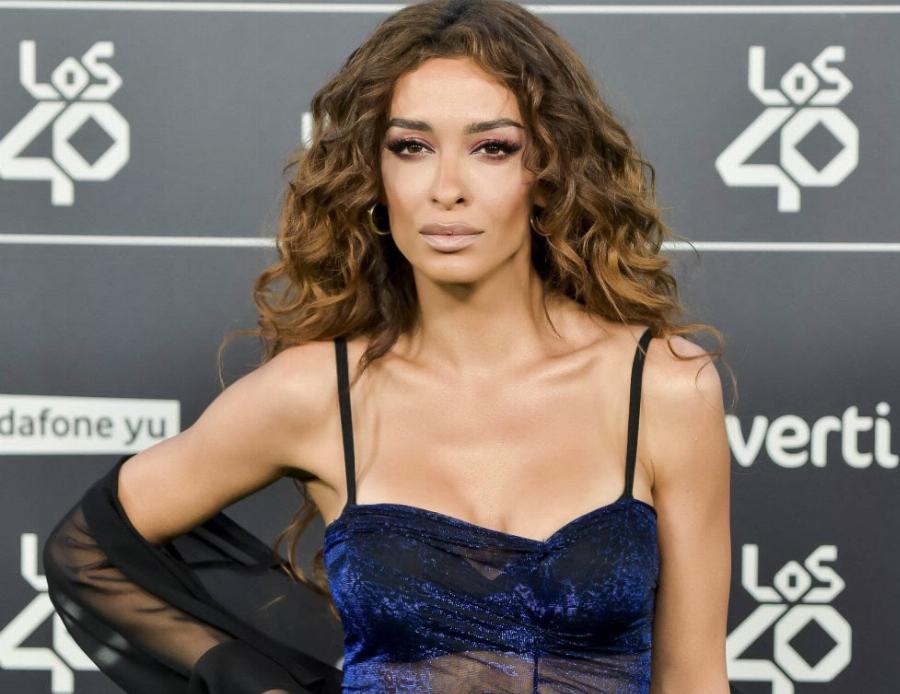 Ελένη Φουρέιρα: Τα πρώτα δύσκολα χρόνια, το ξεκίνημα στο τραγούδι και η εκτόξευση στην κορυφή