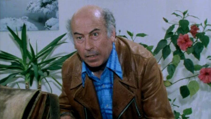 Θανάσης Βέγγος: Τα παιδικά χρόνια στη Μακρόνησο, οι επικές ατάκες, η εταιρεία παραγωγής, η πτώχευση και το άδοξο τέλος