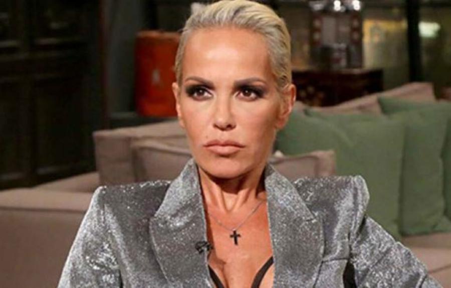 Νατάσα Καλογρίδη: «Ο πρώην σύζυγός μου είχε σχέση με την κόρη του Λυκουρέζου»