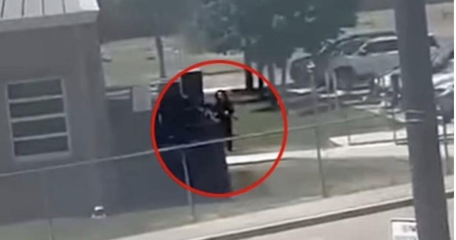 Η στιγμή που ο μακελάρης μπαίνει στο δημοτικό σχολείο του Τέξας για να σκοτώσει 19 παιδιά