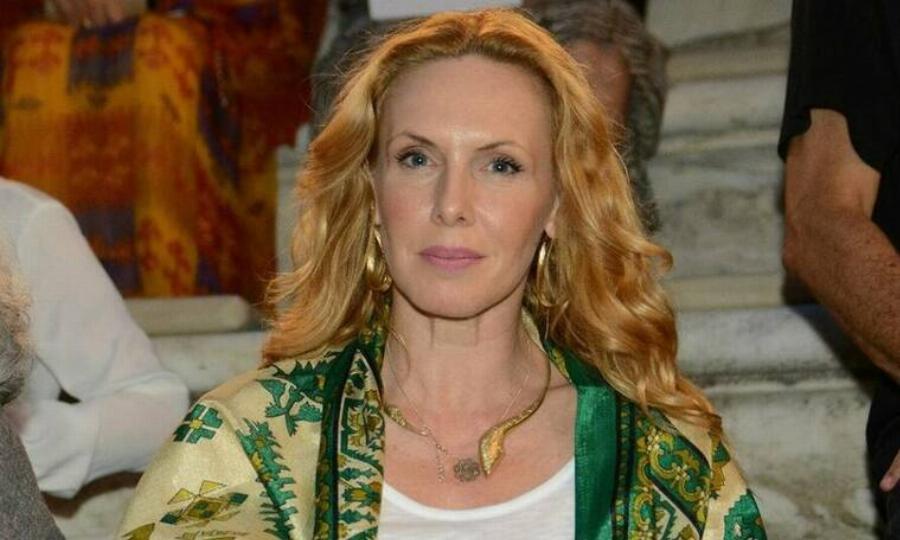 Εβελίνα Παπούλια: «Έχασα πολλά από τη ζωή της κόρης μου. Έτσι διαχειρίστηκα τον θάνατο του Σεργιανόπουλου»