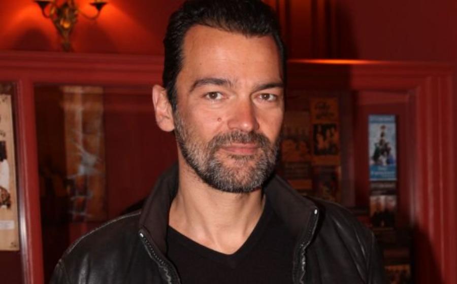 Κωσταντίνος Καζάκος: «Δεν πιστεύω στον Θεό! Δεν πιστεύω πως υπάρχει ένας γεράκος εκεί πάνω»