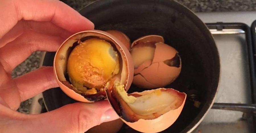 “Η γυναίκα μου είναι άχρηστη! Δεν ξέρει να βράζει ούτε αυγό! Τι να κάνω; “