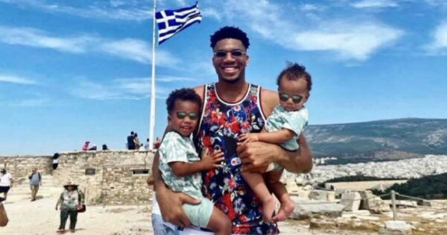 Γιάννης Αντετοκούνμπο: Βρέθηκε στην Ακρόπολη με τους γιους του και το είδε όλος ο πλανήτης