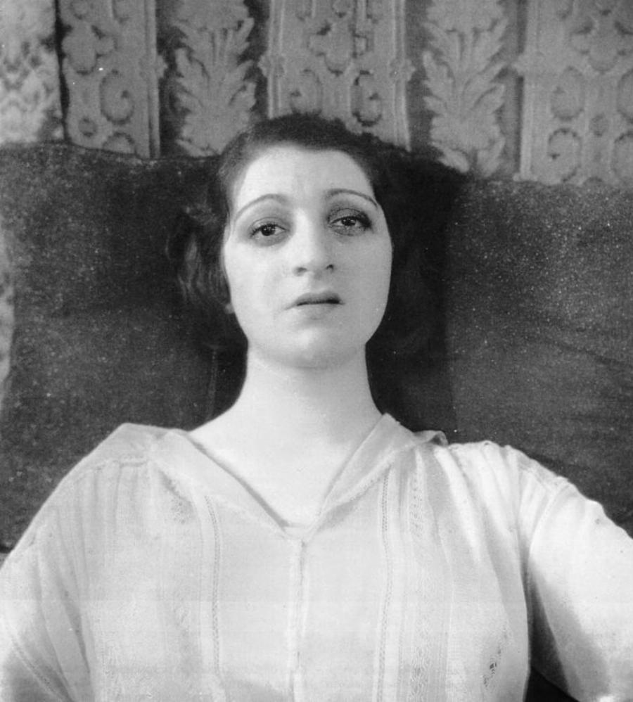 Ελένη Παπαδάκη: Η μεγάλη καριέρα, η διαγραφή από το ΣΕΗ, η παράφορη ζήλεια και η φρικτή δολοφονία της αξέχαστης ηθοποιού