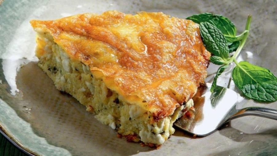 Tυρόπιτα χωρίς φύλλο: Πανεύκολη, αρωματική με χαμηλά λιπαρά και έτοιμη μόνο σε 20΄