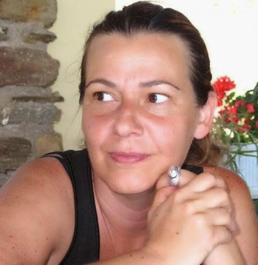 Δήμητρα Σωτηριάδου: Η δημοσιογράφος του Mega εγκατέλειψε τη ζωή στην πόλη και ζει σε κοντέινερ στο βουνό χωρίς ρεύμα και ανέσεις