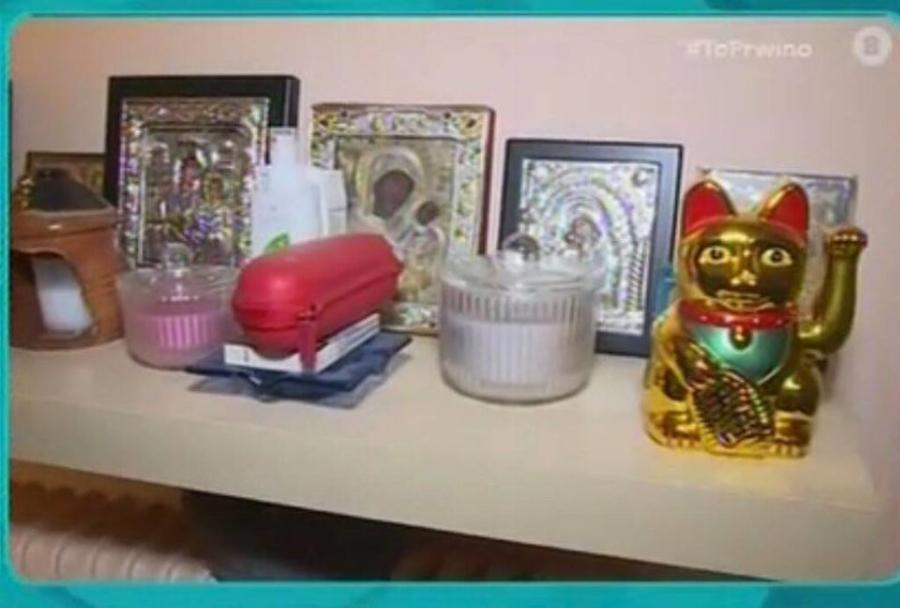 Σοφία Βογιατζάκη: Το κλασικό ελληνικό σπίτι, οι εικόνες Αγίων και η εύχρηστη κουζίνα