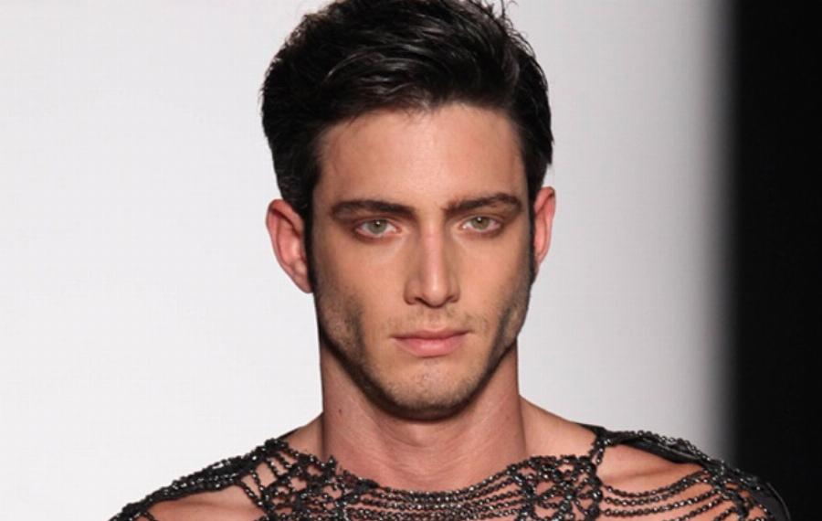 Θεοχάρης Ιωαννίδης: Η συμμετοχή στο Super Idol, η ακαταμάχητη γοητεία, το πρόβλημα υγείας και η νέα εκπομπή στο Mega