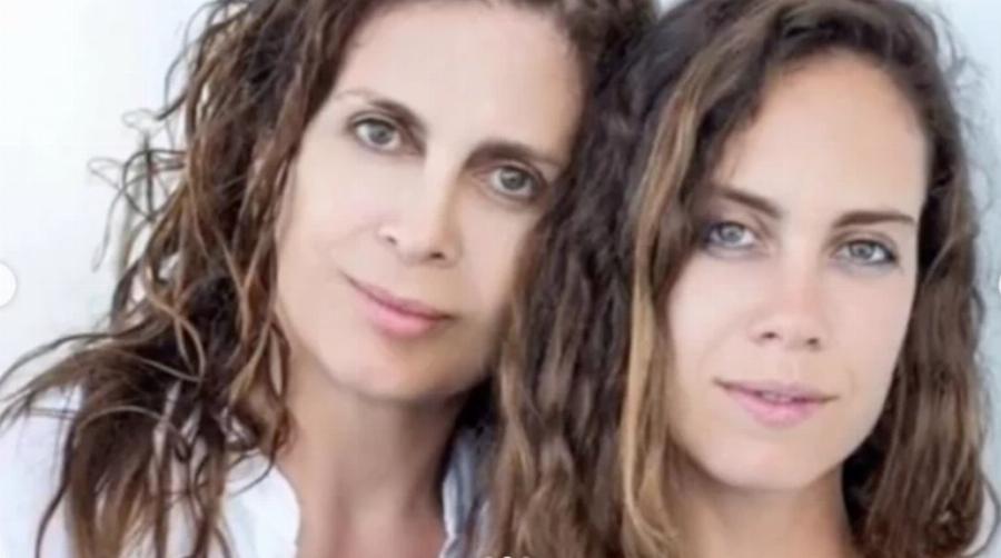 Διάσημες Ελληνίδες: Είναι γιαγιάδες και δεν τους φαίνεται καθόλου – Ποζάρουν μαζί με τα εγγόνια τους