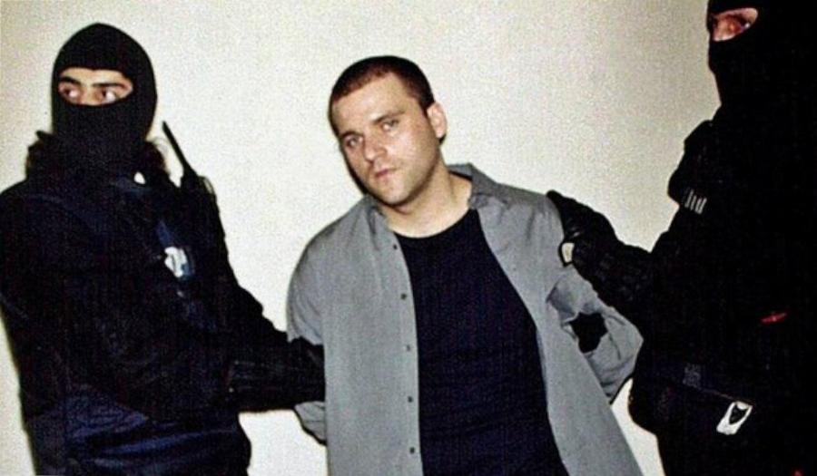 Κώστας Πάσσαρης: Τα χρόνια στο αναμορφωτήριο,  οι 6 δολοφονίες, οι ληστείες, οι αποδράσεις, η ζωή στη φυλακή και η στροφή στη θρησκεία