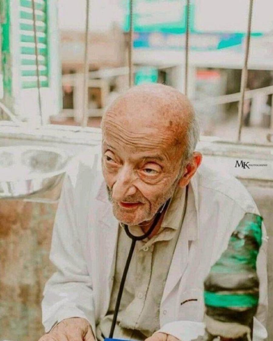 Ο γιατρός των φτωχών: Έπαιρνε 0,30€ για μια εξέταση και έσωσε χωρίς αμοιβή χιλιάδες άπορους ανθρώπους
