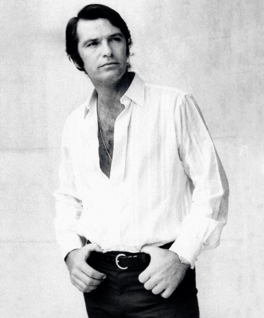 Νίκος Κούρκουλος: Το χαστούκι που έφαγε από τον Καζάκο, το διαζύγιο για τα μάτια της Λάτση και οι θάνατοι που τον στοίχειωσαν