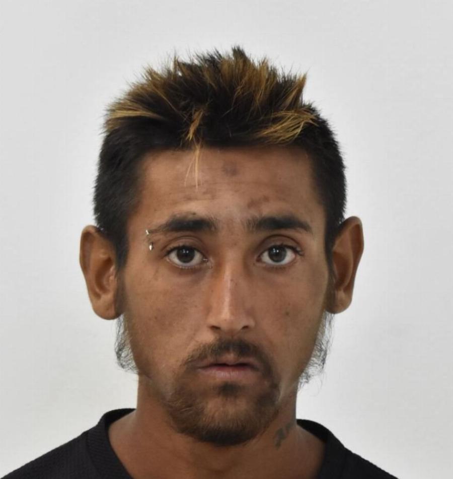 Αυτός είναι ο 22χρονος που μαχαίρωσε ιδιοκτήτρια καταστήματος στο Μενίδι