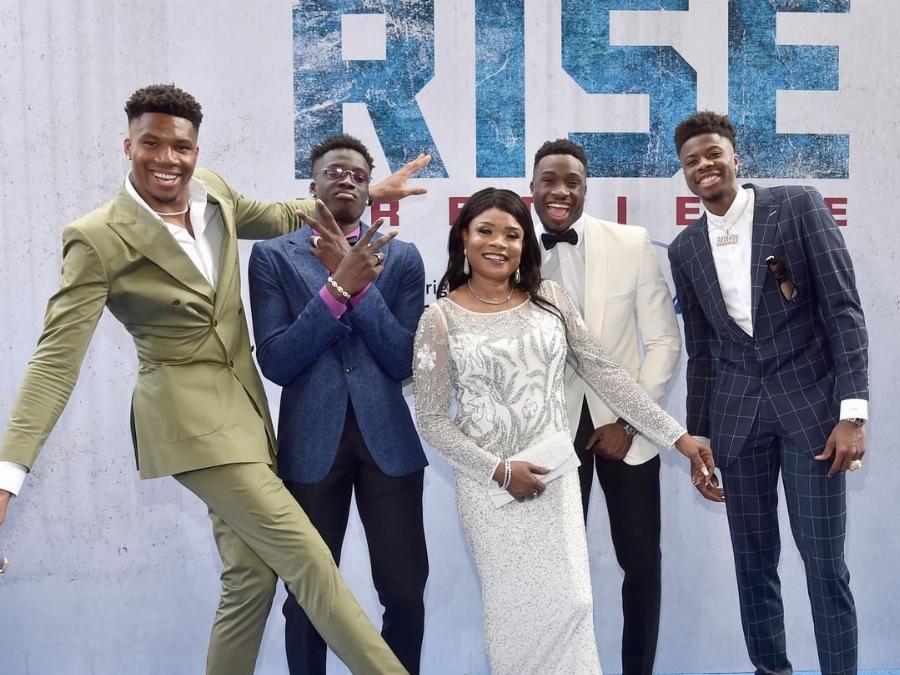 Γιάννης Αντετοκούνμπο: Βρίσκεται στην Ελλάδα και συγκεκριμένα στα Σεπόλια για την πρεμιέρα της ταινίας του