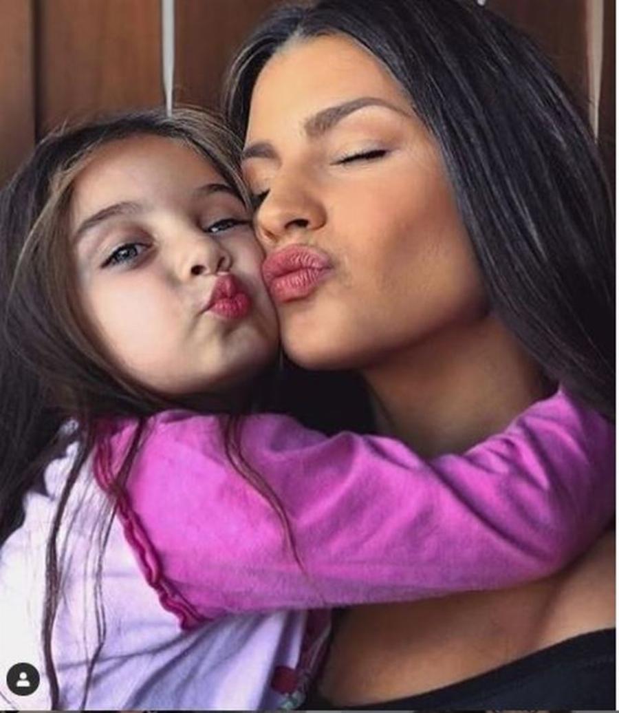 Τζουλιάνα Κλεάνθους: Το κοριτσάκι από το «Τατουάζ» έγινε 7 ετών, μοιάζει με άγγελο και η μαμά της ανέβασε τις πιο όμορφες φωτογραφίες