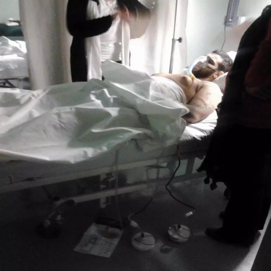 Η ανάρτηση του Ετεοκλή Παύλου για τη μητέρα του που συγκλονίζει: Φωτογραφίες από την περίοδο που ήταν στο νοσοκομείο