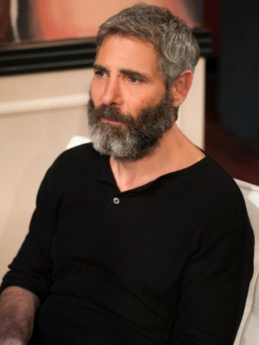 Θοδωρής Αθερίδης: Η μυστική σχέση με την Σμαράγδα Καρύδη, η αμοιβή των 10.000€ ανά επεισόδιο και ο αλκοολισμός από τα 15