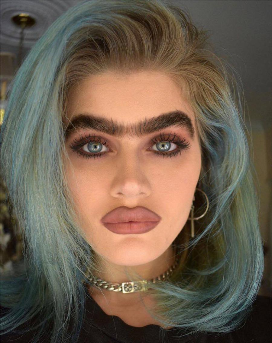 Σοφία Χατζηπαντέλη:  Η καταγωγή της, η διεθνής καριέρα, τα ενωμένα φρύδια και η νέα κριτής του GNTM