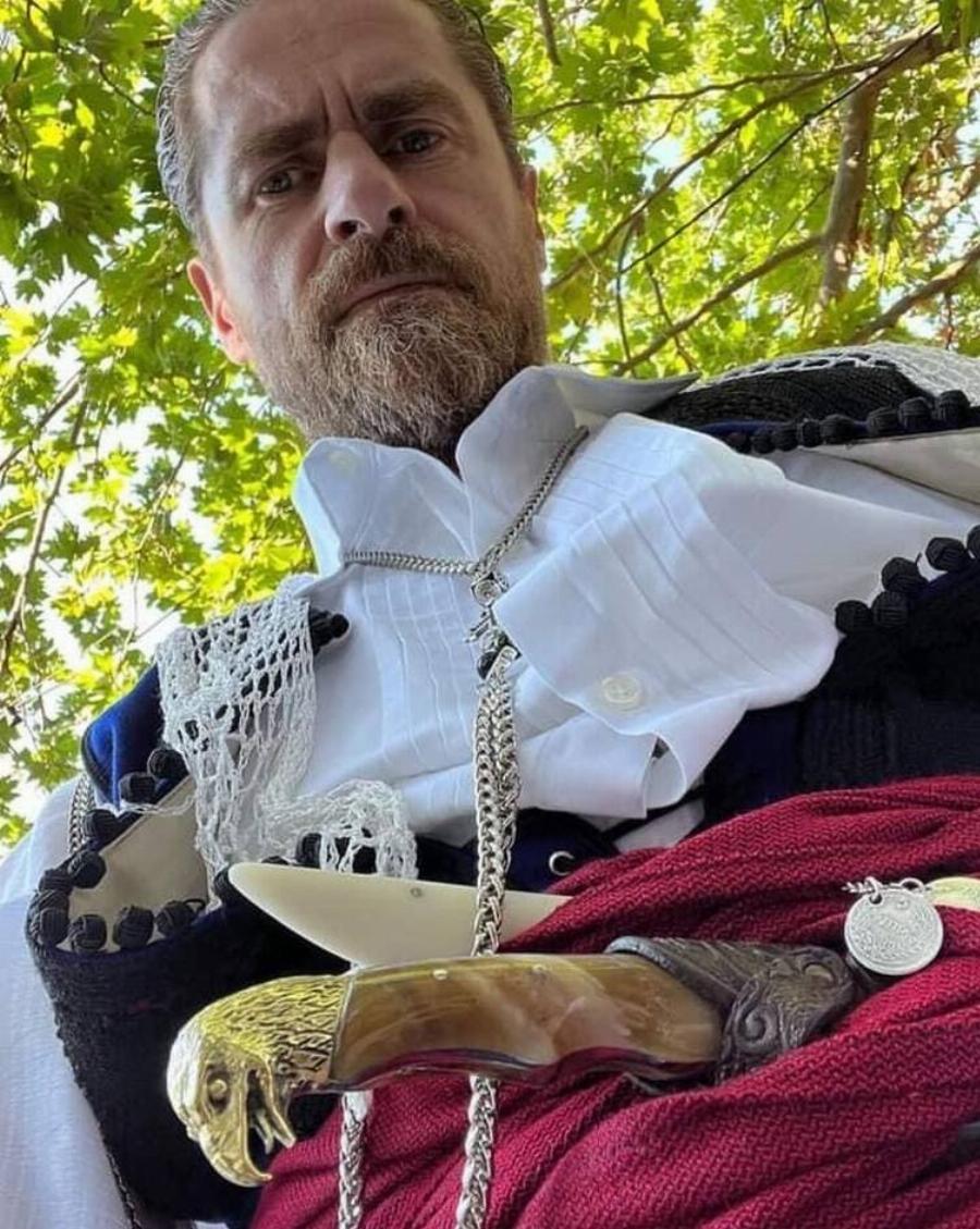 Οι πρώτες εικόνες του γαμπρού Μαθιού και της νύφης Βασιλικής λίγο πριν τον ματωμένο γάμο στο Σασμό