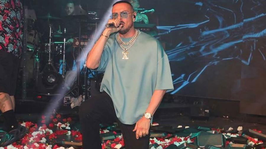 «Σηκώθηκα και έφυγα αηδιασμένος»: Η ανάρτηση του Νίκου Βουρλιώτη για όσα έγιναν στα MAD που έγινε Viral