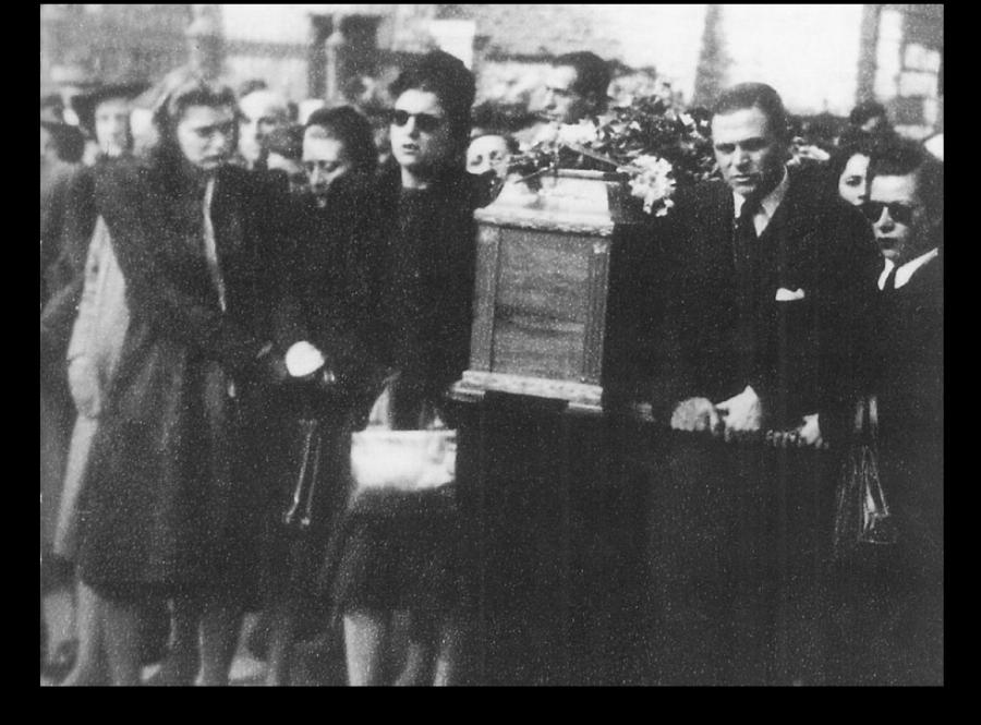 Ελένη Παπαδάκη: Η μεγάλη καριέρα, η διαγραφή από το ΣΕΗ, η παράφορη ζήλεια και η φρικτή δολοφονία της αξέχαστης ηθοποιού