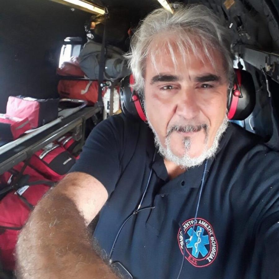 Ανείπωτος θρήνος για ένα μεγάλο μαχητή: Νεκρός ο Ιπτάμενος Γιατρός του ΕΚΑΒ, Σπύρος Δημητρόπουλος